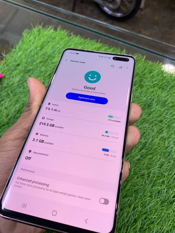 Samsung Galaxy S10 plus 5G  8/256 10