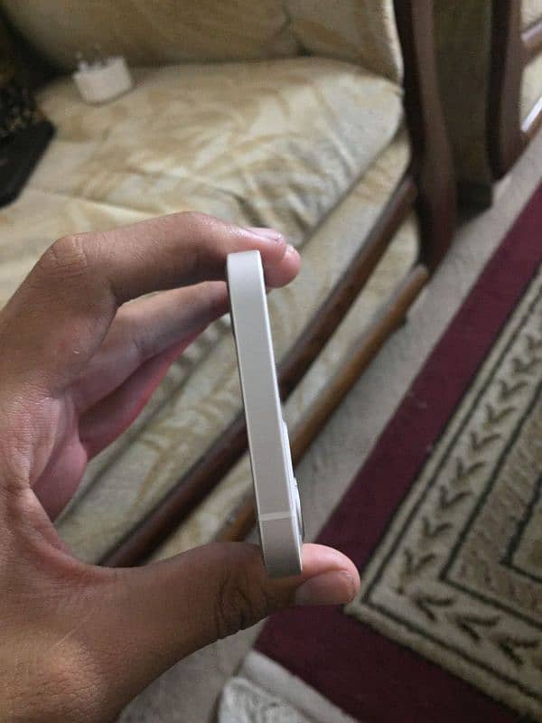 iphone 12 non pta LLa model jv 128 gb . . 4