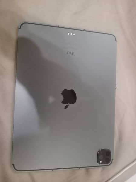 ipad m1 with box celluler 128gb 11inc 1