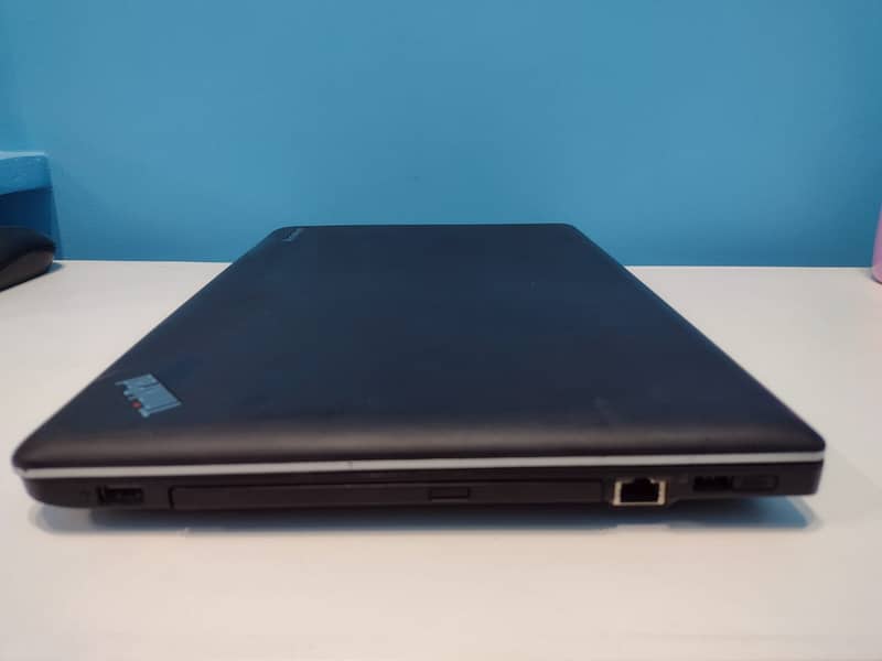 Lenovo Thinkpad E540 - Core i7 4th Genration 2