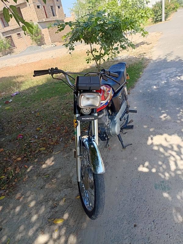 Honda 125 2010 Model Like Brand New 3