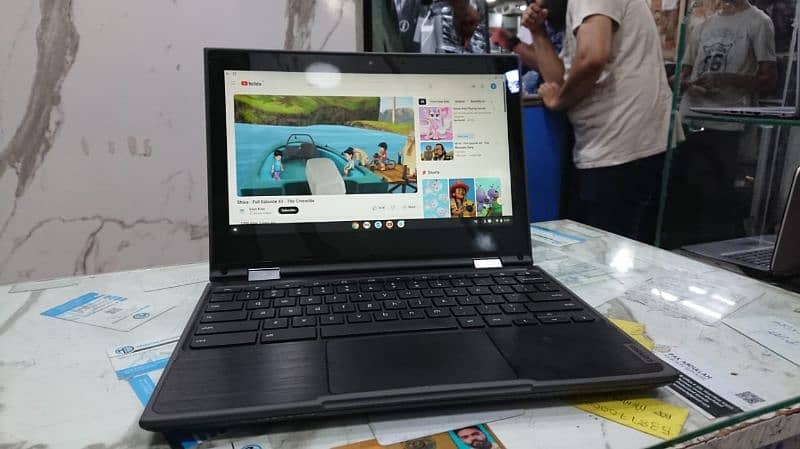 Lenovo 300e 4/32 4