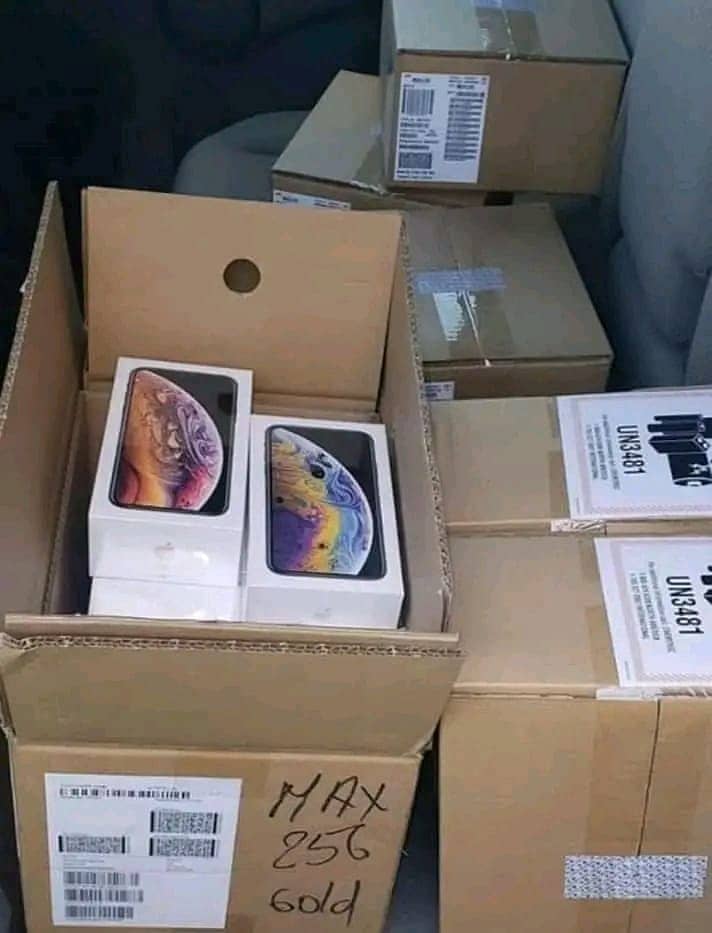 IPHONE  Xs Max (256Gb) 3