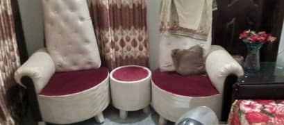 2pcs sofa set and short table all okay good condition