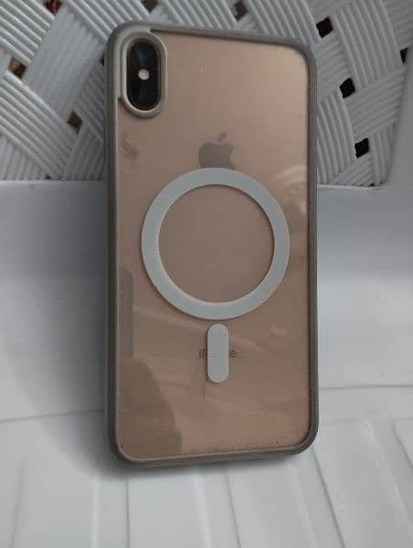 Iphone XS Max - 256gb | PTA Approved | Waterpack 2