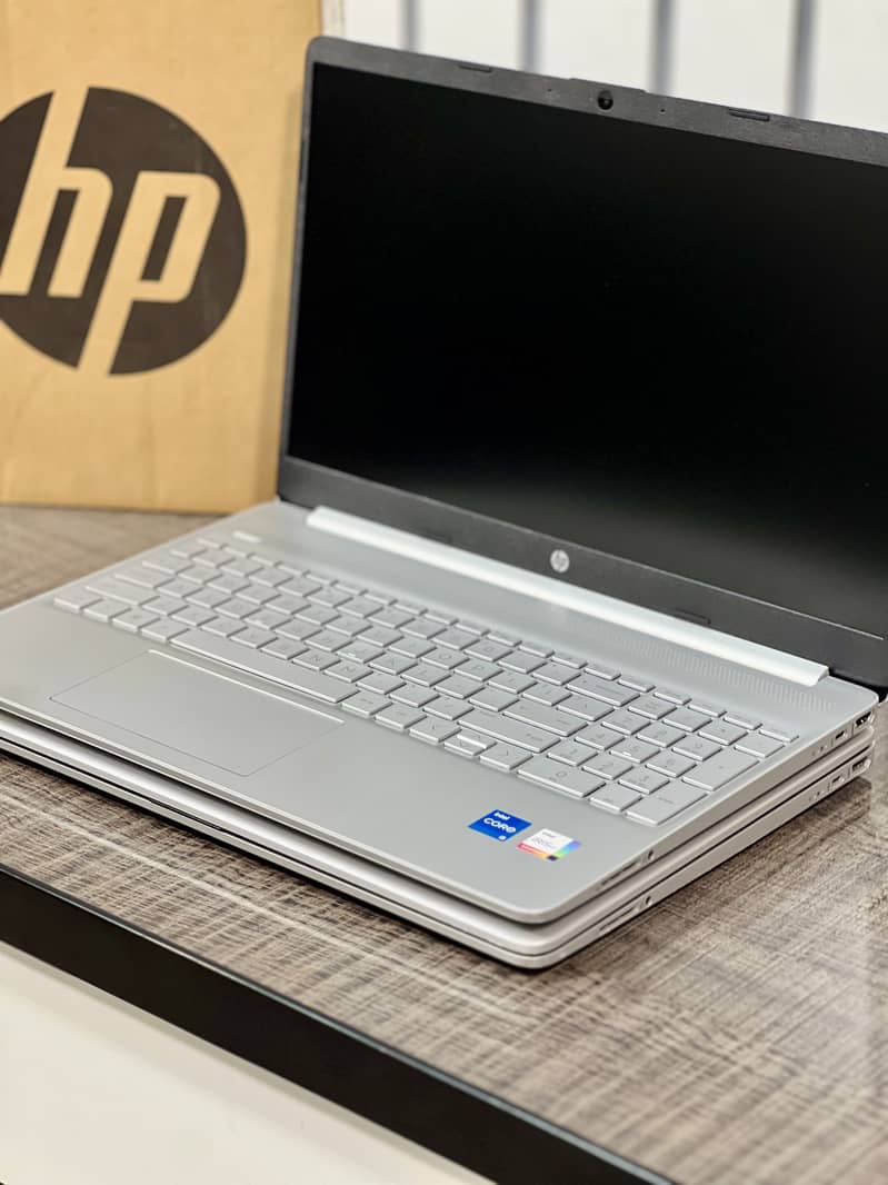 Hp 15s Core I5 11 | 8 GB Ram | 512 Gb Nvme | laptop 4