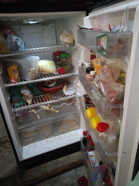 Gently Used Refrigerator - Reliable and Affordable 2