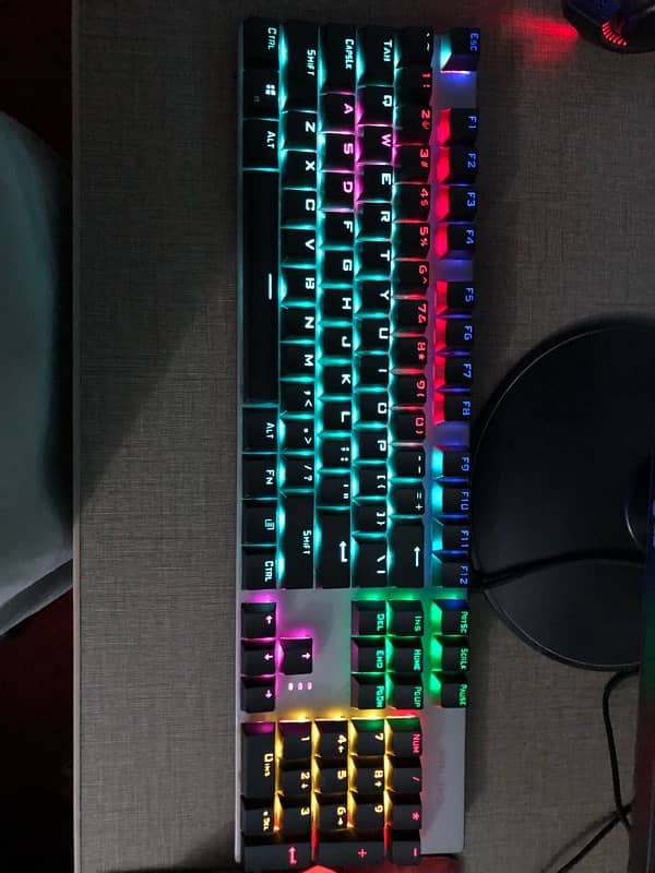 RGB gaming keyboard with 24 different modes 3