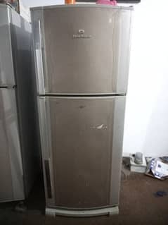 Dawlance fridge in good working condition for sale