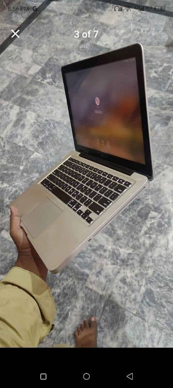 Macbook Pro core i5 1