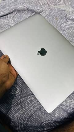 macbook pro 2017