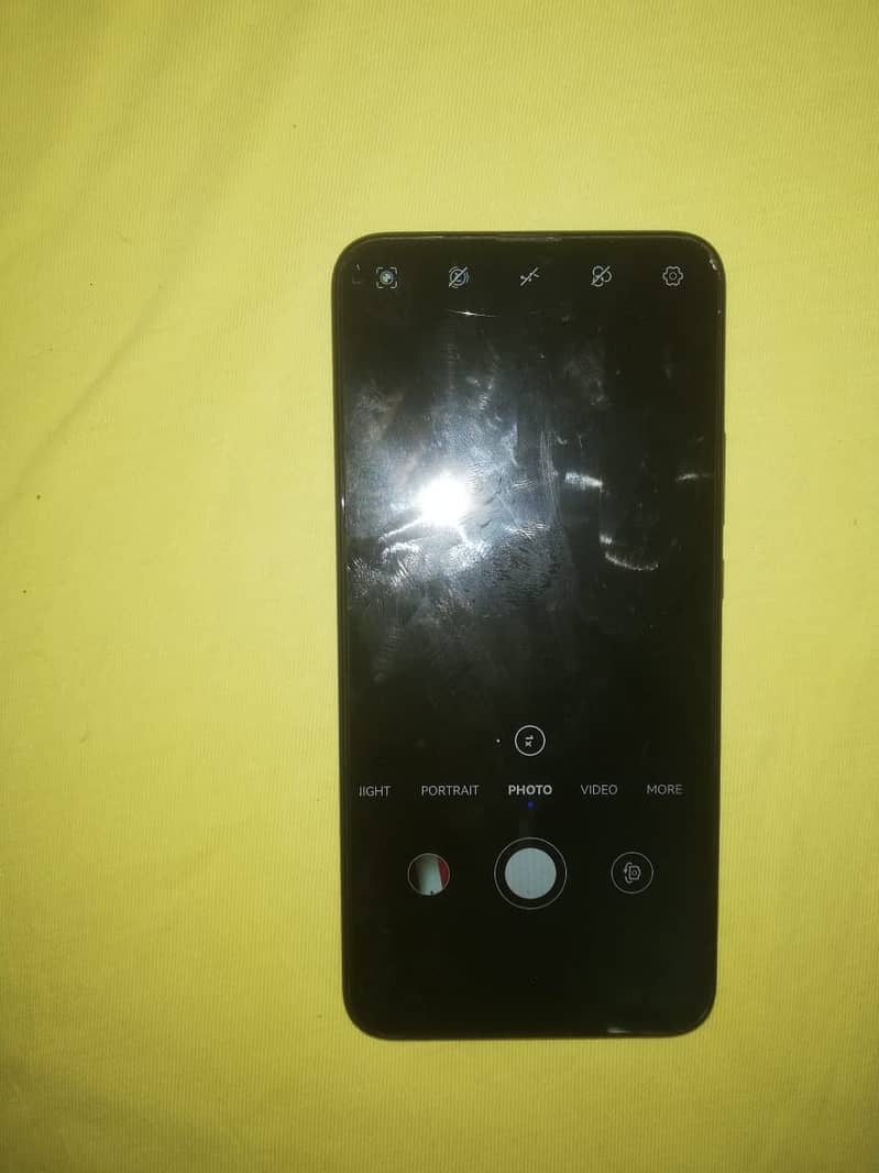 Y9 prime 2019 Lcd crack touch is OK no fault 4gb / 128gb 10