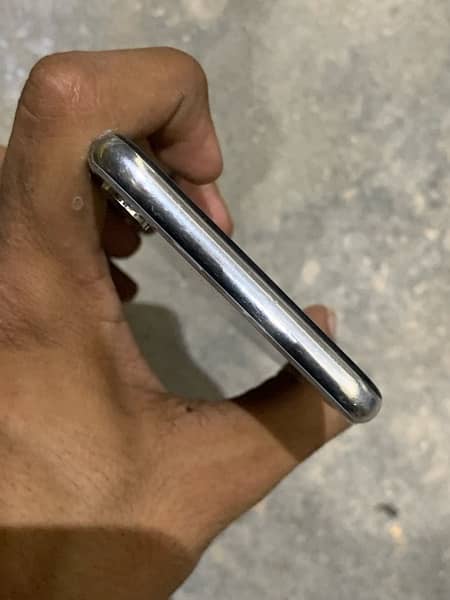 iphone X Non PTA 11