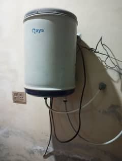 Rays Electric Gyser for sale