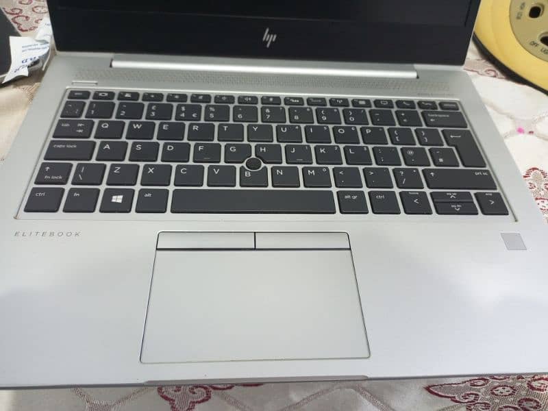 HP elite book 830 G5 1