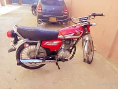 Honda bike 125cc 0325,,53,,85,,267,, urgent for sale model 2016