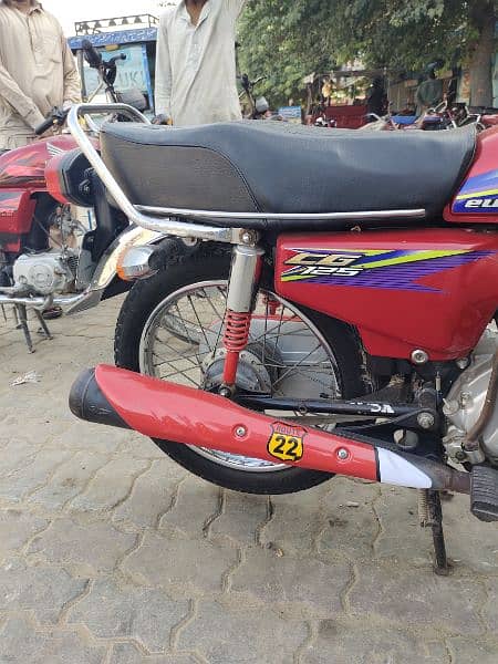 Honda 125 17 model for sale all ok documents clears hain 3