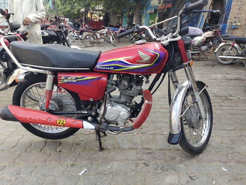 Honda 125 17 model for sale all ok documents clears hain 4