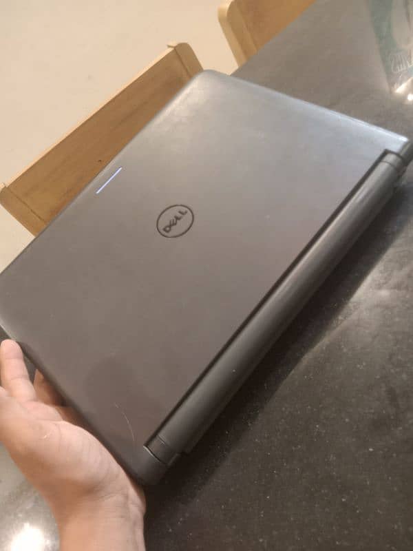 dell core i3 laptop 0