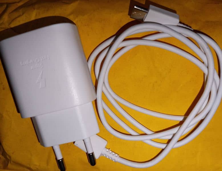 Samsung A72 Original Charger Box Pulled 100% Original 2