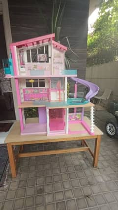 Doll house for sale