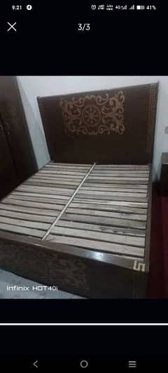 bed set drassing table free. 0-305-41-44-295.