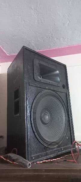 15 inch speakar for urgent sale 1