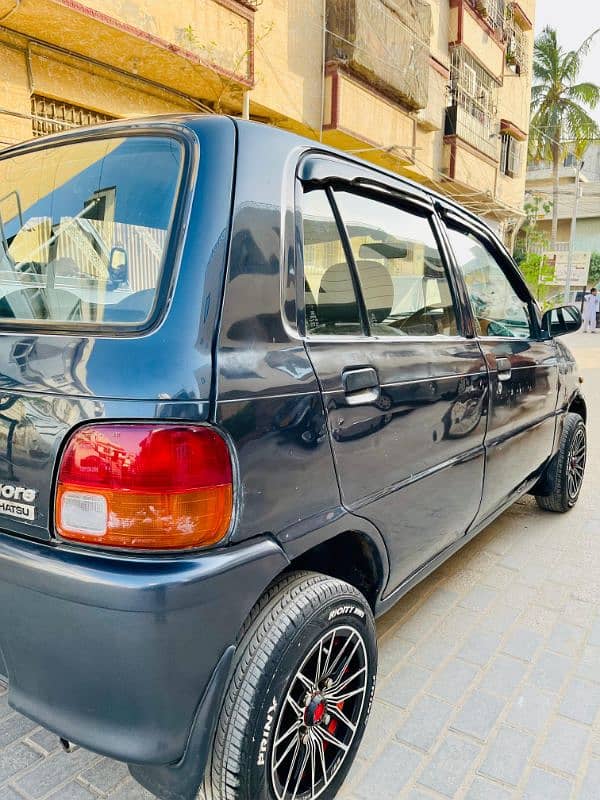 Daihatsu Cuore 2004 16