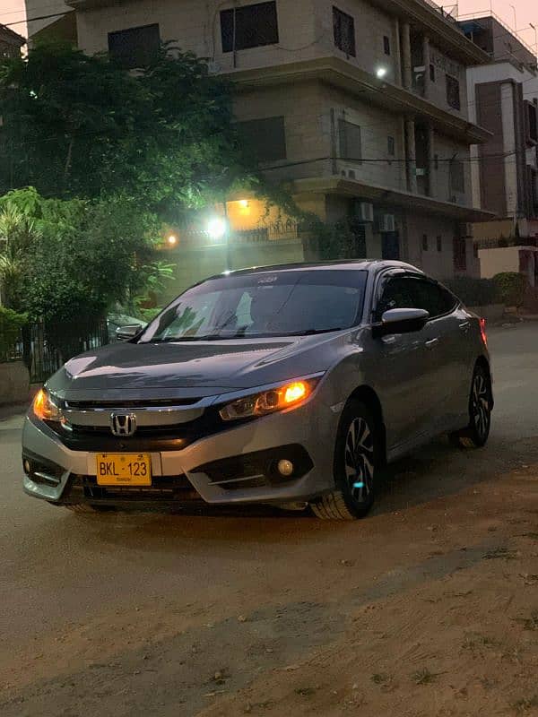 Honda Civic Oriel 2017 7