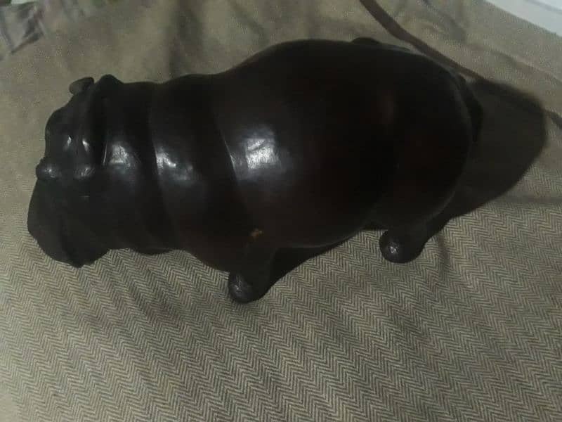 imported hippo sculpture 3