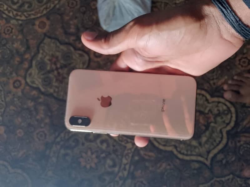 Iphone XsGold 0