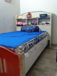 Big size bed 6*5 ft