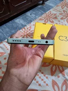 realme c35