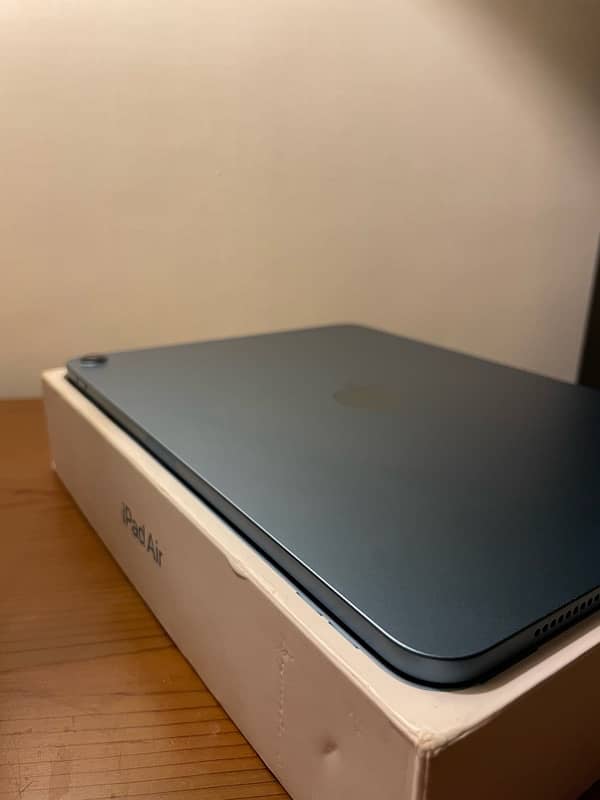 Apple iPad Air 5 M1 256 Gb Box & Warranty 3