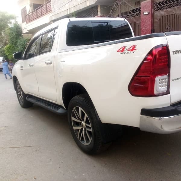 Toyota Hilux 2018 5