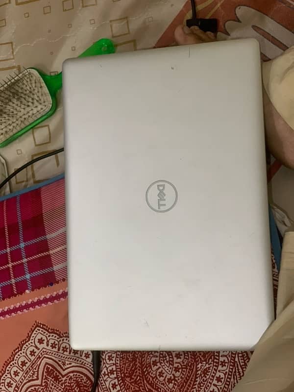 Dell Inspiron 3583 4