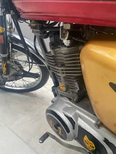 Honda 125 16 model genine condition ha like brand new ,