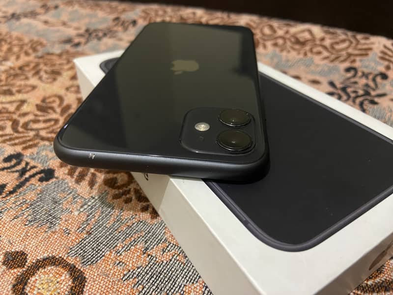 iPhone 11 dual PTA 128GB 4