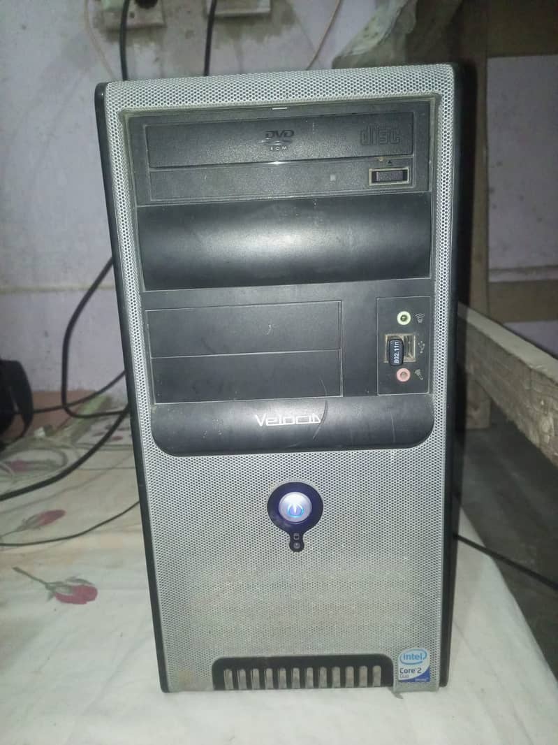 Intel core 2 duo tower PC. 3