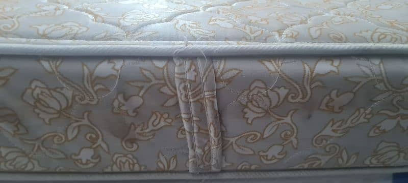 diamond spring mattress  in good condition 2