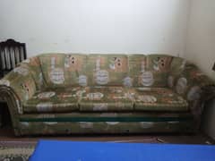 New Sofa hai Sirf 1 Saal Phile banvaya tha