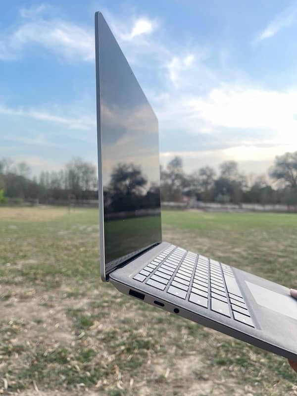 Microsoft surface laptop 3 10