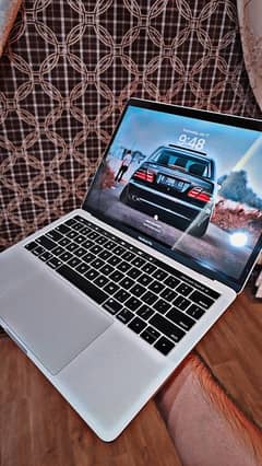 APPLE MACBOOK PRO 2019