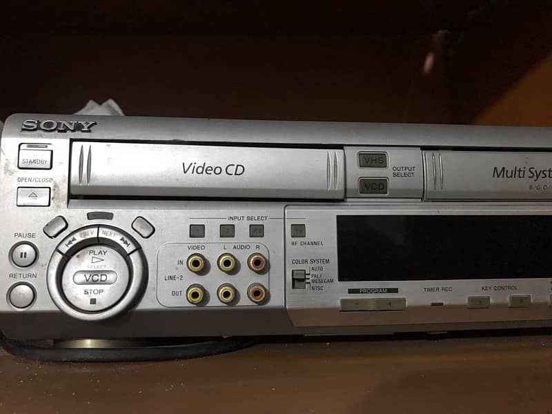 Sony VCD & Video cassette Recorder 1