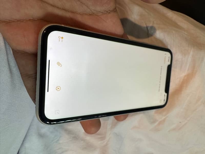 iphone 11 64 gb pta proved with box cable 8