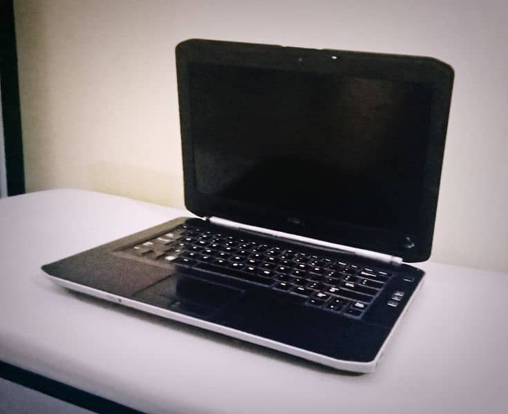 Dell core i3 2ND Generation 1