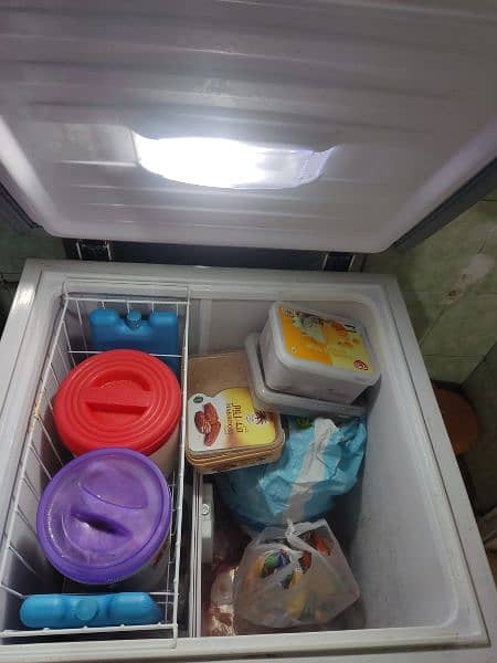 Dawlance single door deep freezer Glass door 4