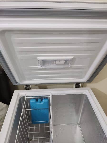 Dawlance single door deep freezer Glass door 9