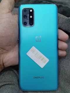 one plus 8t 12/256 (with charger)