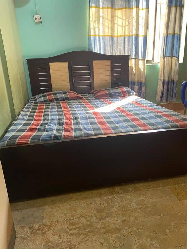 Urgent Bed lasani sheet with mattress 1